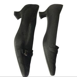 Stuart  Weitzman Black Suede Leather French Heel Size 9 M